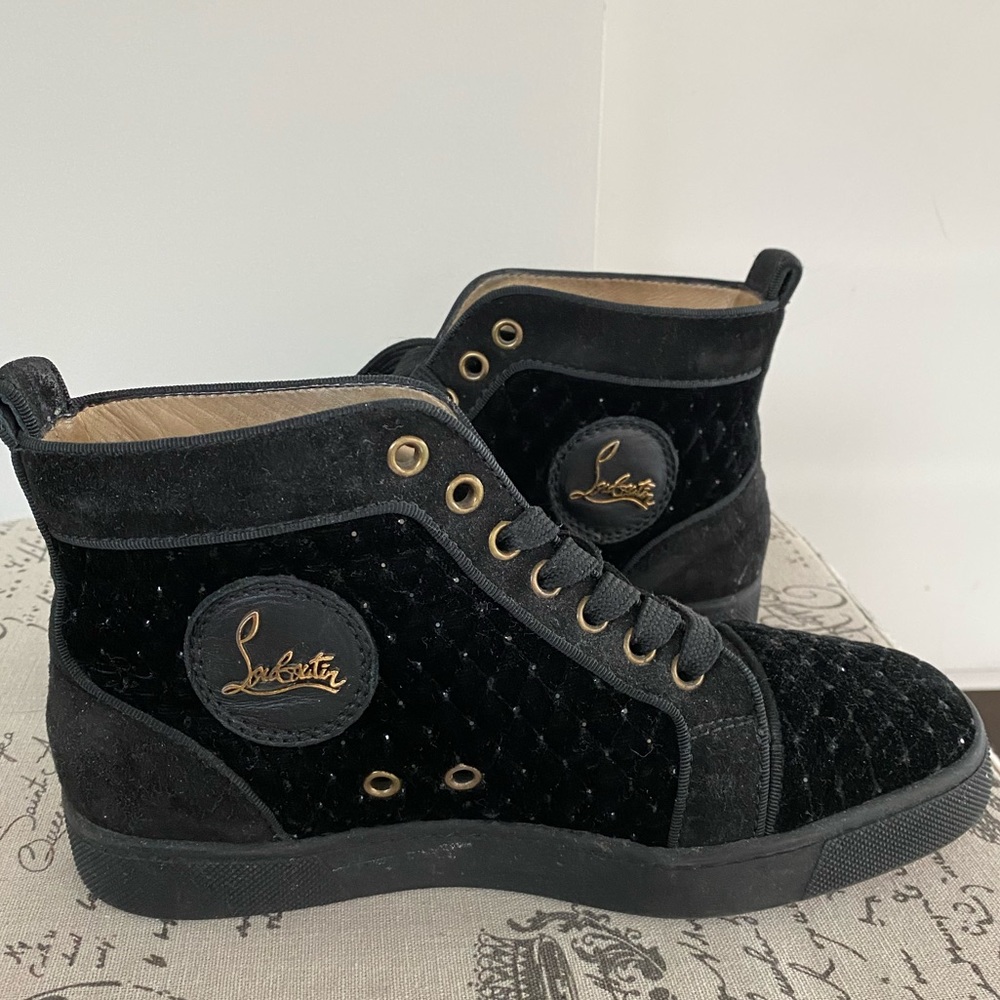 Gorgeous velvet sparkly sneakers by Christian Louboutin!